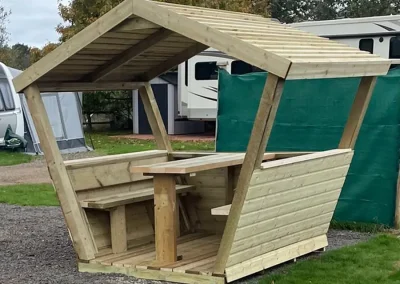 Tarperley Picnic Bench Pod
